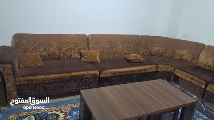  3 طقم كورنر 10 مقاعد بحالة جيدة جداً للبيع
