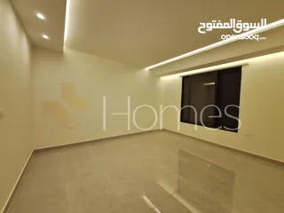  2 شقة طابق اول للبيع في الدوار الرابع بمساحة بناء 187م
