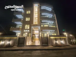  4 شقة طابق ثالث مع روف في مشروع زهرة القمر بإطلالة رائعة وتشطيبات عالية الجودة في موقع مميز