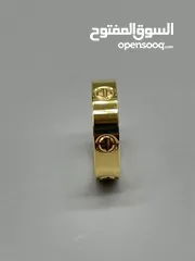  14 سوار ذهبي فاخر بتصميم أنيق ومميز