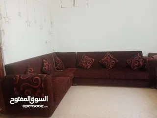  2 كورنر خشب تفصيل مستعمل جديد للبيع المستعجل