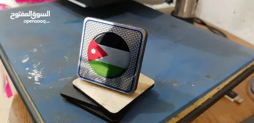  18 لوحات ودروع وطباعه