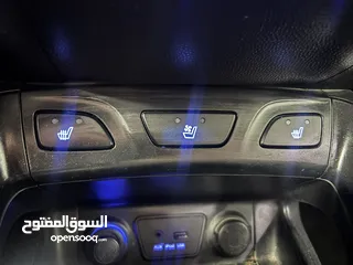  8 Hyundai tuscon