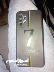  4 جهاز سامسونج جلاكسي A52 بحالة ممتازه