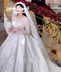  2 فساتين سهرة عرايس اشكال متنوعة واحجام متنوعة موديلات حديثة والسعر مناسب للجميع