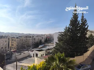  6 عقار سكني مميز للبيع في عمان الغربية الچاردنز قريب من كل الخدمات مع إطلالة بوجهتين