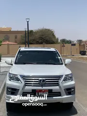  4 لكزس LX570 خليجي 2008 فول ابشن محول 2015 نظيف