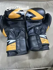  2 قفازات بوكسينغ