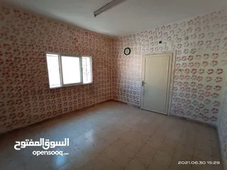  9 شقة للبيع في الهاشمي الشمالي قرب المركز الصحي