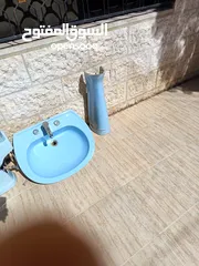  3 "حمام وشطافه ومغسله عمود " مستخدمين بحالة ممتازه مع "حنفباتهم والنياغرا والبرابيش"تنزيل السعر 30
