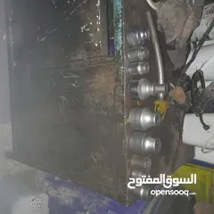 1 بوكسات كبيرة