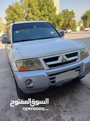  1 Mitsubishi pajero 2006 GSO good condition