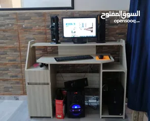  22 مكتب طاولة كمبيوتر وجيمنج مميزة جدا توصيل مجاني داخل عمان والزرقاء