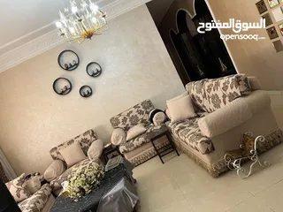  8 فيلا ‎مستقلة للبيع في اجمل مناطق السابع ( ام السماق الجنوبي )