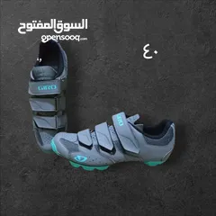  9 احذية اصلية شبه ملبوسه 60 فقط شامل التوصيل