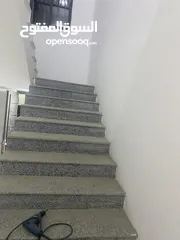  8 بيت للبيع يحوي على شقتين كل شقه لها سطحها الخاص بقوشان منفصل