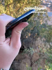  22 ايفون 11 برو ماكس 256 جيجا بطارية 100٪؜ نموذج M مغير بطارية فقط مش مغير فيه اي اشي ثاني ومساحة 256