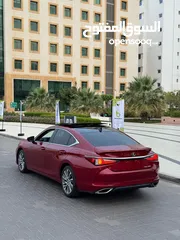  2 قمة بالنظافة Lexus ES 350 2019 بانوراما فل اوبشن و بسعر مناسب جدا