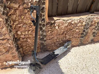  1 دراجه كهرباء بدها بطاريه