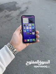  2 iPhone 11 بحالة الوكالة