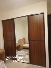  1 خزانه حائط  تفصيل اقل من عام  ثلاث ظرفات