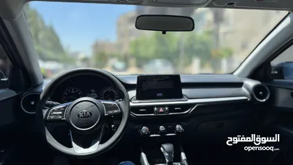  16 Kia cerato   Model :2019  Dohc 1600 CC  Gearbox : automatic   Colour: Gary  Inside :Black ABS Airbag