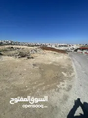  2 ارض مميزه جدا و مرتفعه اراضي ناعور حوض الحويطي خلف المدارس العالميه 780متر سكن (ب) عادي على شارعين .