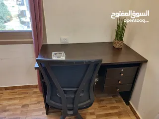  1 ستوديو وسط رفيديا دكتور او طالب طب