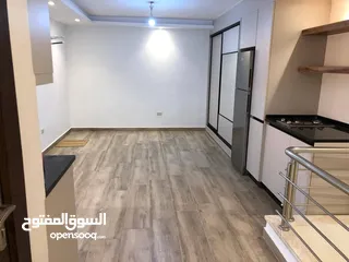  9 شقة فاخرة للبيع مع روف ومطبخ راكب مع كافة الأجهزة الكهربائية الحديثة .