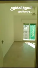  18 من المالك مباشره ، استوديوا غير مفروش ، قرب الخدمات ، بضاحية الياسمين ، شامل مُكيّف وغسالة