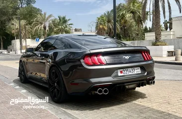  2 Ford Mustang 2019 EcoBoost Premium Turbo