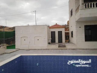  18 شاليه للبيع في جرش دوبلكس منطقة فندق غصن الزيتون