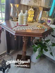 1 طاوله جانبيه عدد 2