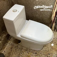  2 مقعد حمام غربي