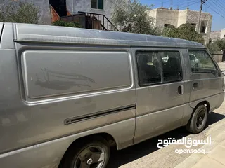  5 باص هونداي H100 2001 مع الرقم
