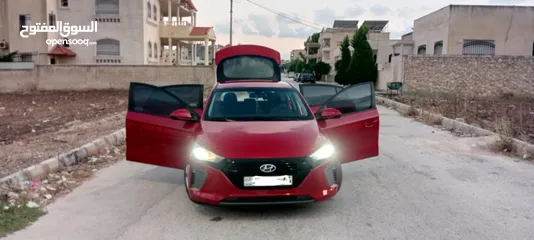  3 هيونداي ايونيك مميزة ترخيص طويل 2019 للبيع