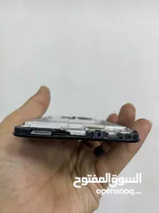  4 شاشة سامسونج m32 اصلي شركة مع فريم
