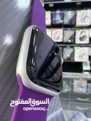  2 Used Apple Watch Series SE (40mm)  ساعة ايفون اس اي (40 مم) مستعملة بحالة ممتازة بطارية فوق ال95٪؜