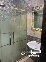  3 شقة روف مفروشة للايجار 2 نوم في شارع المدينة المنورة قرب مطعم ورد