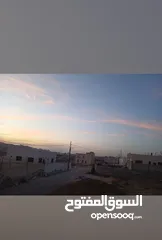  4 من المالك مباشرة / ارض للبيع 613 m2 / طريق المطار / للتواصل على رقم المالك في الاعلان