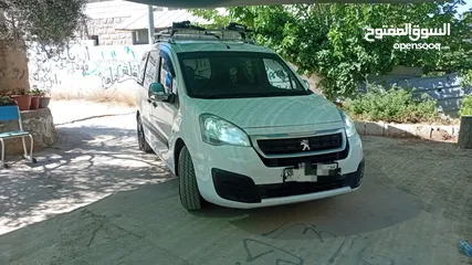  1 بيجو بارتنر تيبي 2017 للبيع كاش