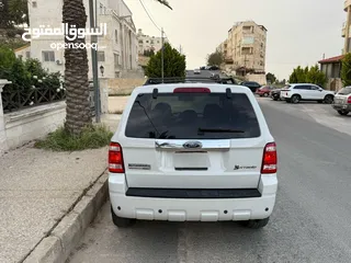  23 فورد اسكيب هايبرد ليميتد  فحص كامل فل كامل مع فتحة مستخدم واحد فقط