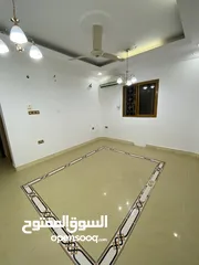  11 عرض خاص غرف للشباب العمانين في الخوض قرب دوار نماء