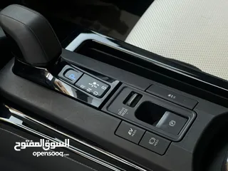  18 تويوتا يريوس هايبرد موديل 2023 الشكل الجديد كليا ومميزه