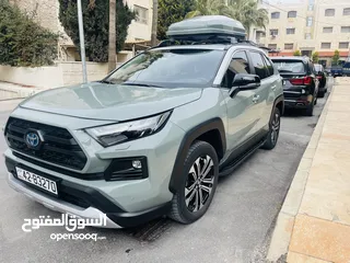  13 RAV4 للبيع 2022 بحالة الوكالة