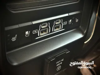  13 2022 Ram 1500 limited longhorn eco diesel clean carfax