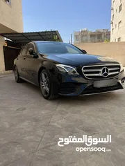 1 Mercedes-Benz E200(2017)