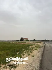  10 ارض مساحة 500 متر بالقرب من شارع المطار ومدارس الجاليات الدوليه حوض ابو العساكر بجانب حوض بلعاس