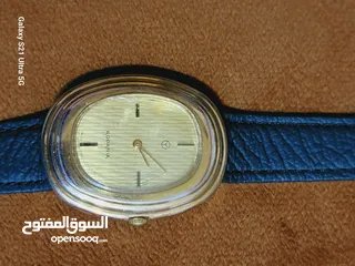  28 ساعات قديمه مخزنه