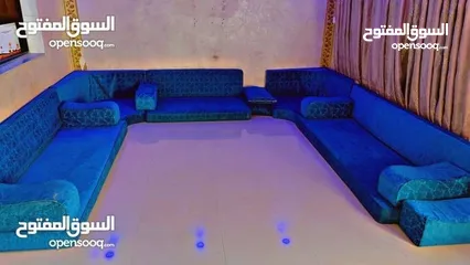  1 طقم فرش عربي تنجيد جديد بحاله الوكاله والإسفنج اصلي وثقيل